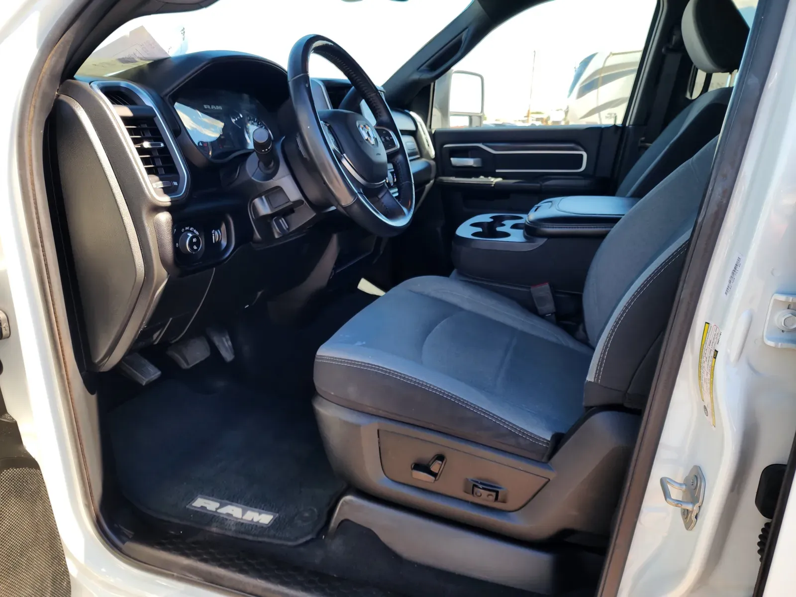 Ram 2500 photo 17