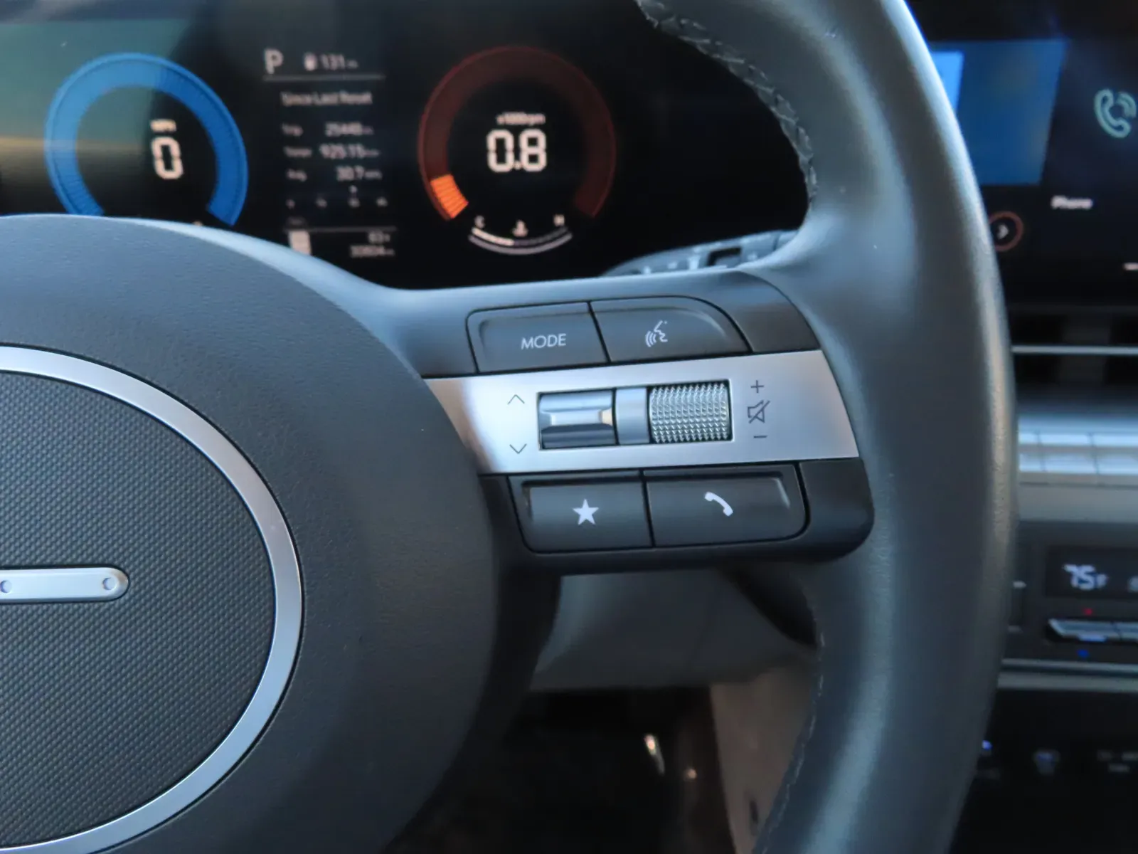 Hyundai Kona photo 22