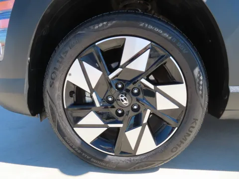 More photos of 2025 Hyundai Kona SEL at Martin Swanty's Paradise Auto, AZ