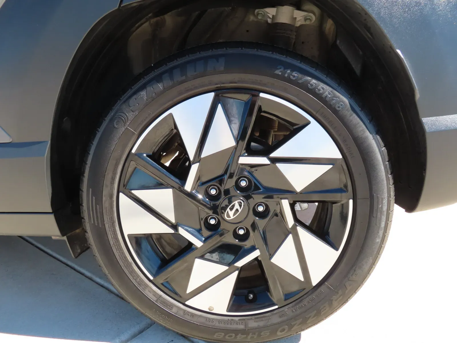 Hyundai Kona photo 6