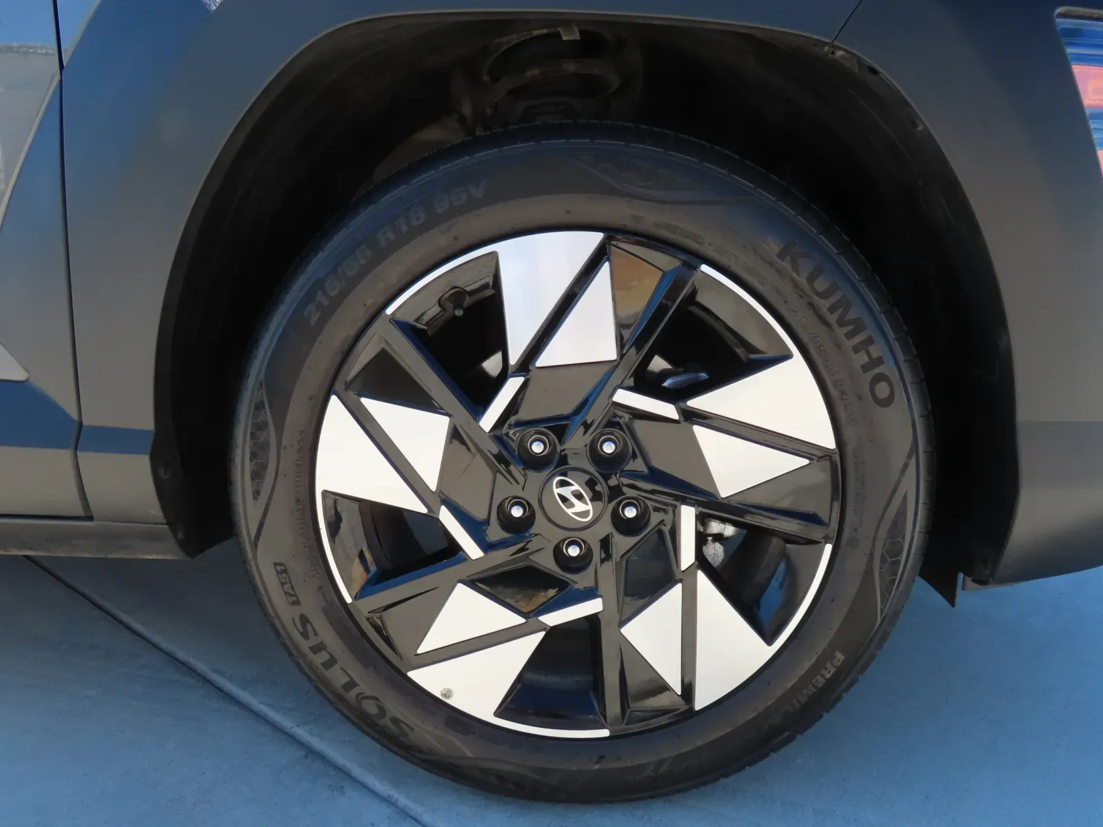 Hyundai Kona photo 12