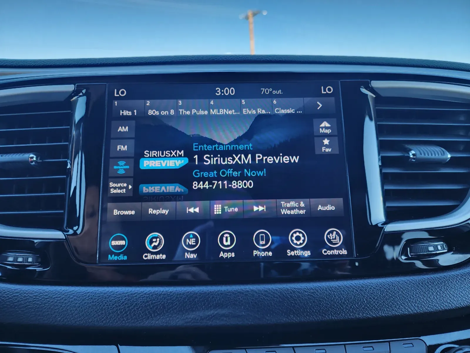Chrysler Pacifica photo 23