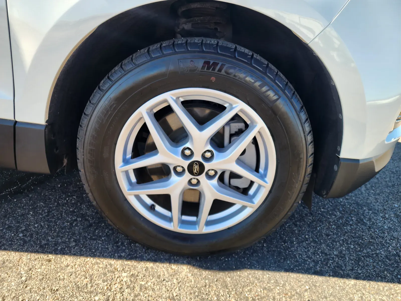 Ford Edge photo 10
