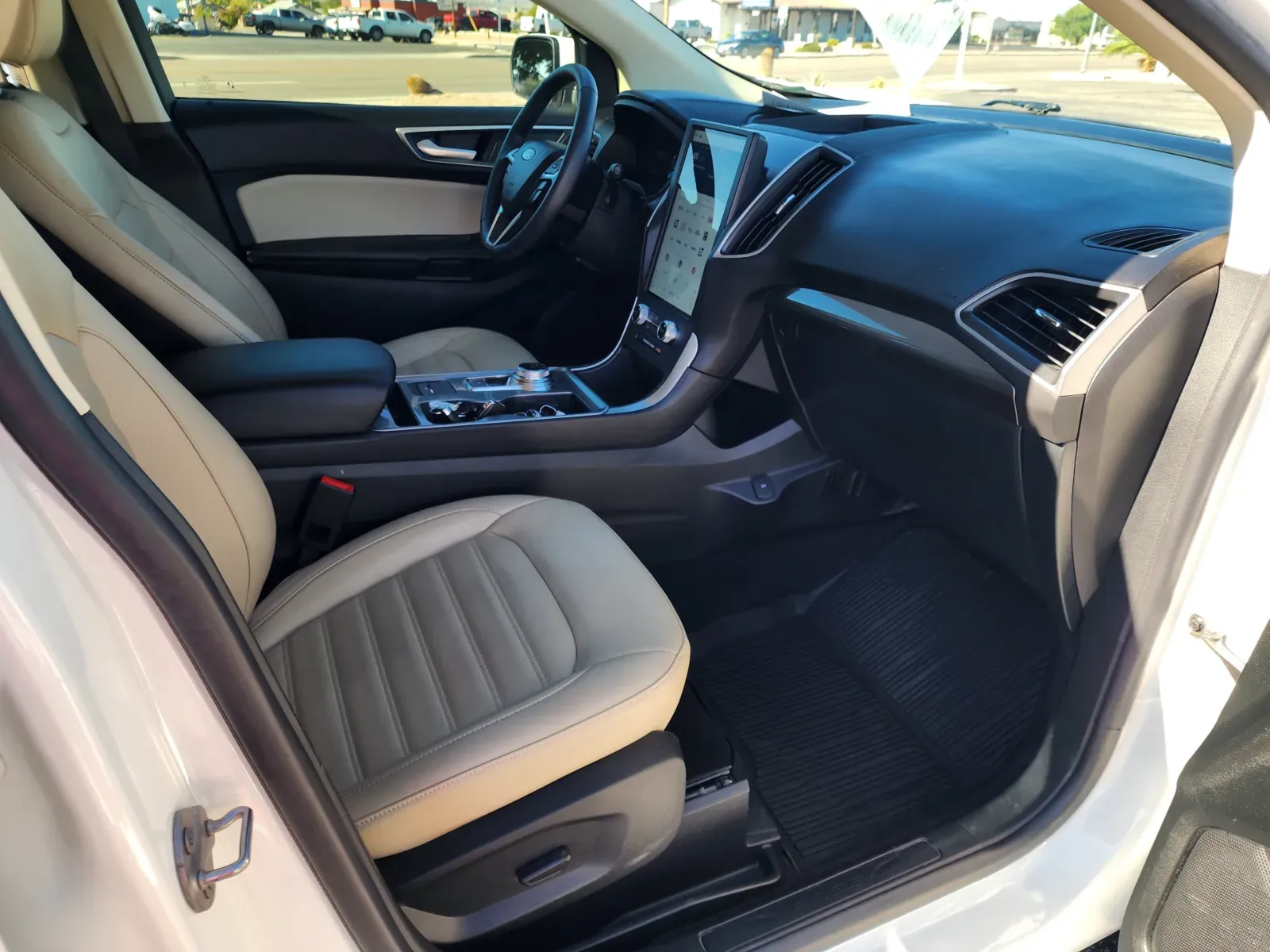 Ford Edge photo 12