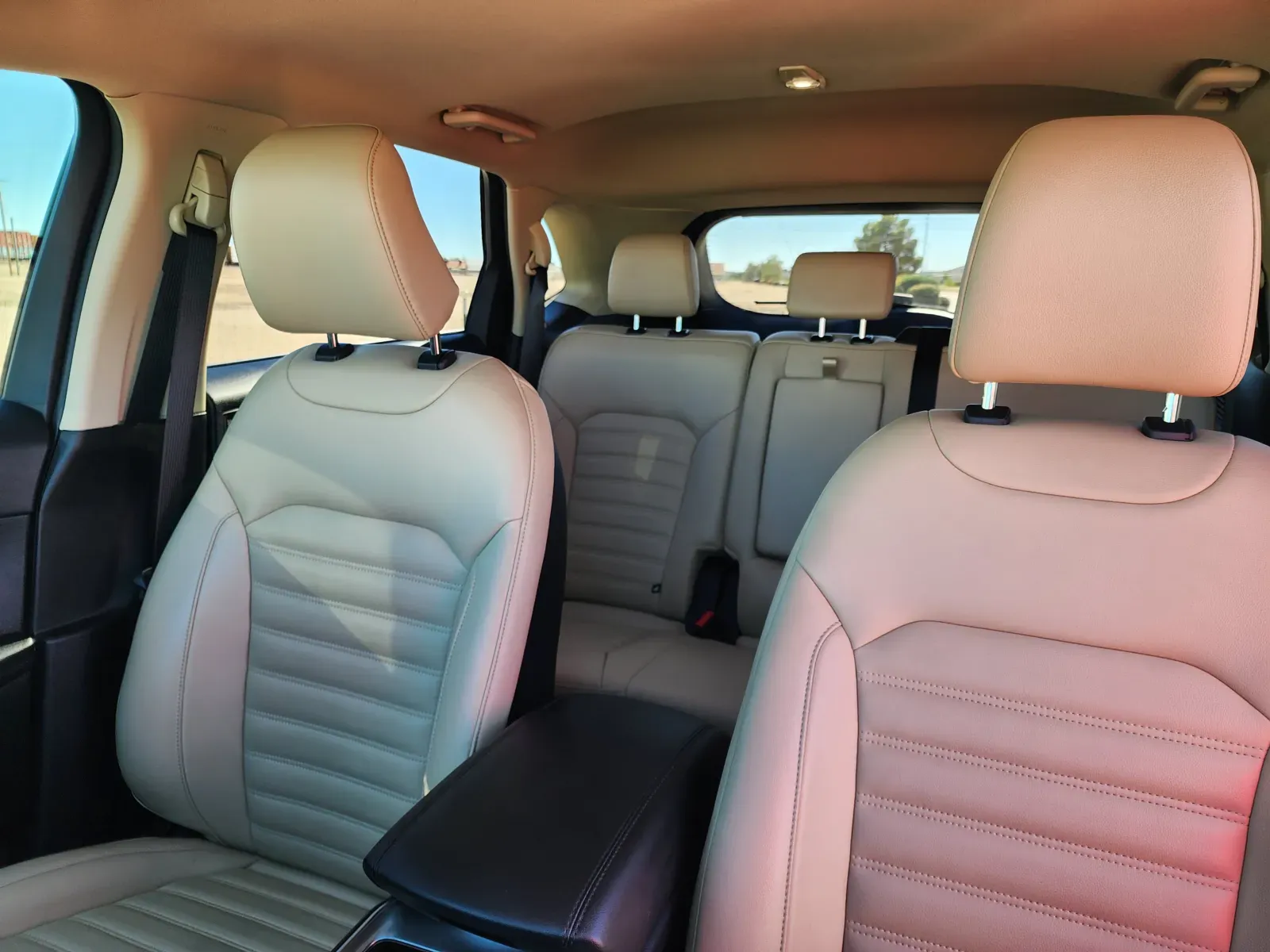 Ford Edge photo 16