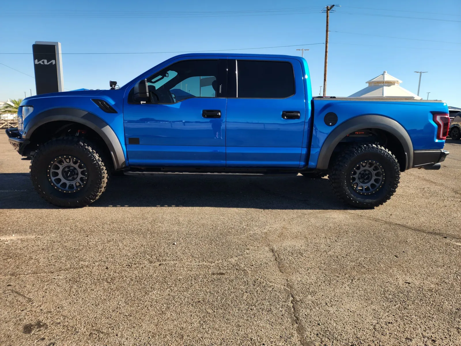 Ford F-150 photo 9