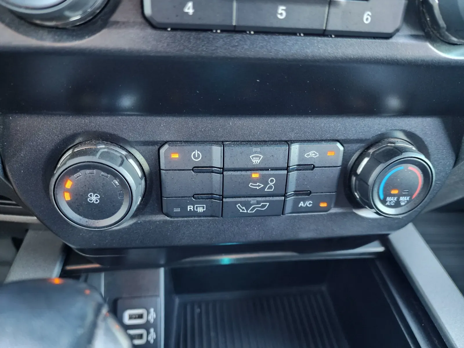 Ford F-150 photo 27