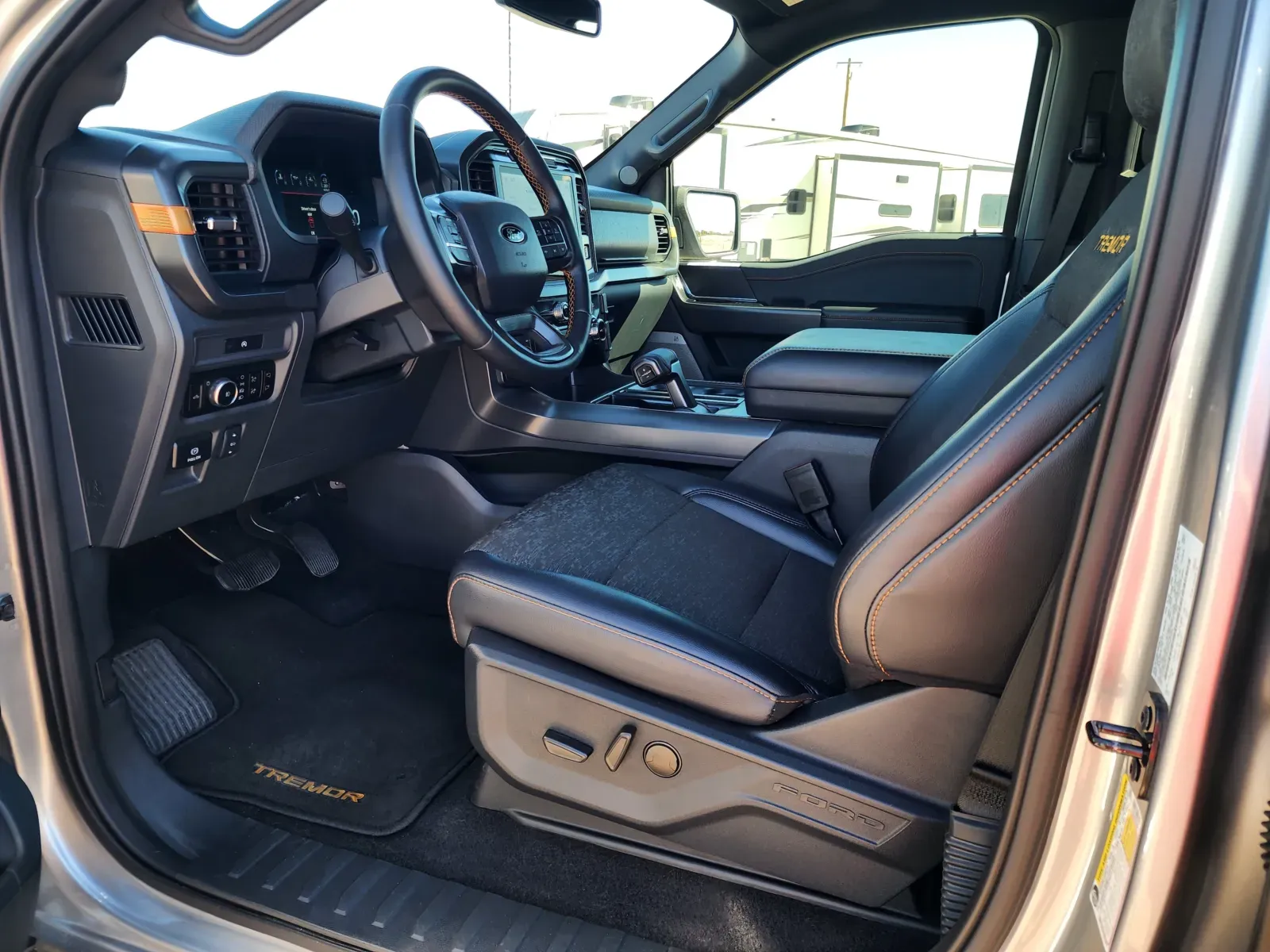 Ford F-150 photo 16