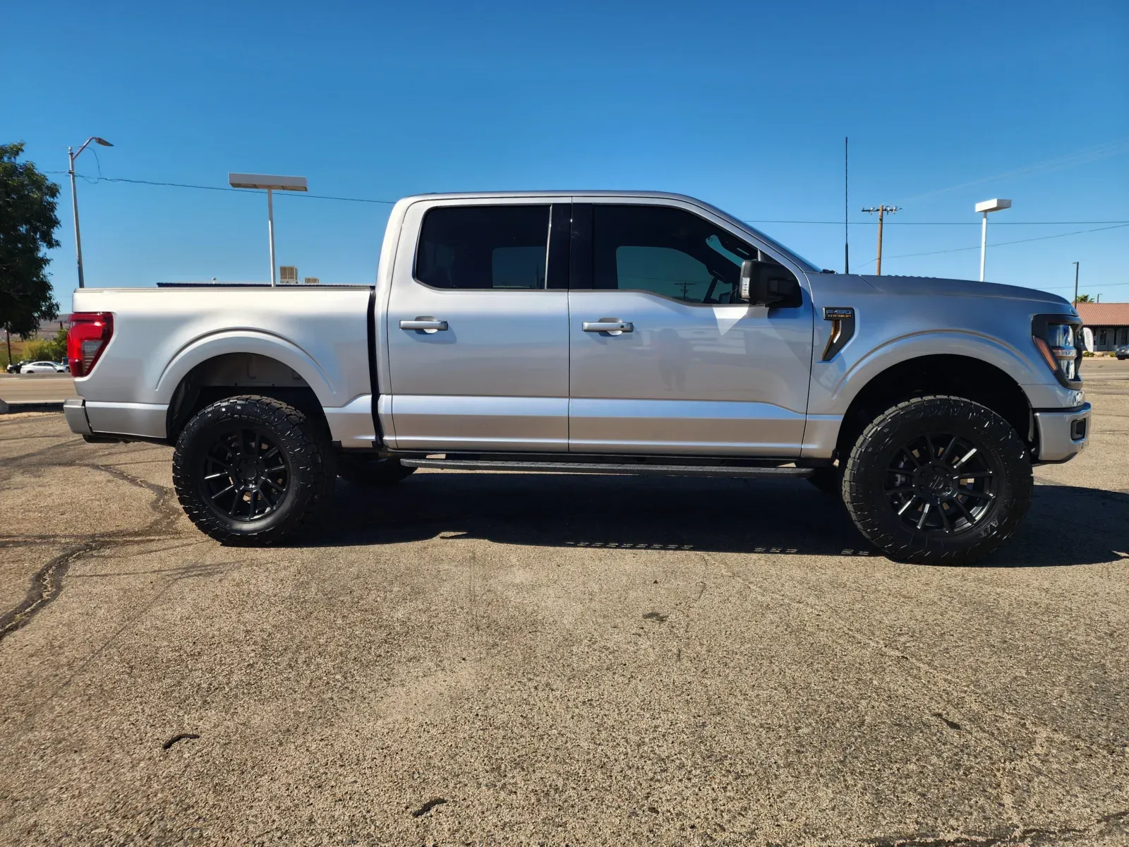 Ford F-150 photo 4