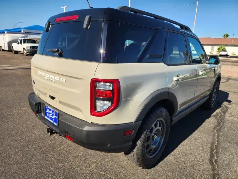 More photos of 2024 Ford Bronco Sport Outer Banks at Martin Swanty's Paradise Auto, AZ