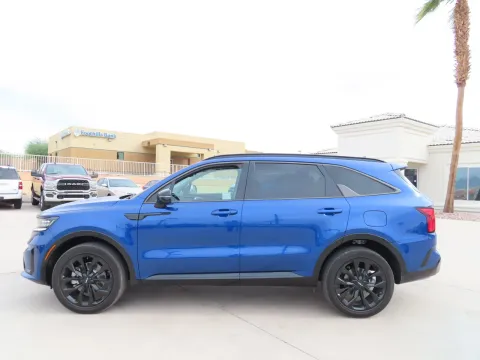 More photos of 2023 Kia Sorento SX at Martin Swanty's Paradise Auto, AZ