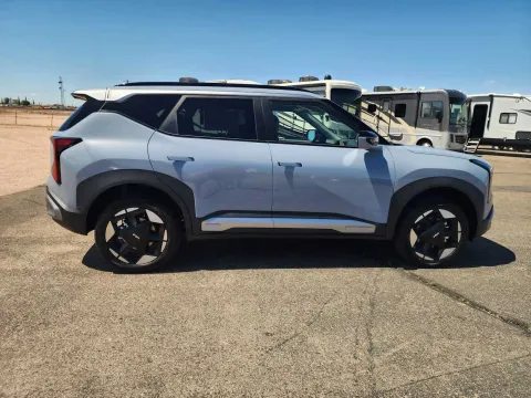 More photos of 2027 Kia Seltos EX at Martin Swanty's Paradise Auto, AZ