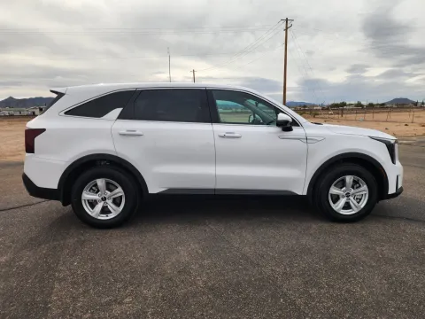 More photos of 2026 Kia Sorento LX at Martin Swanty's Paradise Auto, AZ