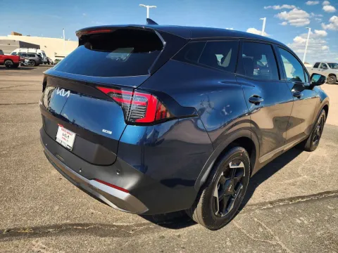 More photos of 2027 Kia Sportage Hybrid S at Martin Swanty's Paradise Auto, AZ