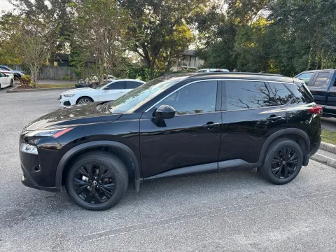 Another view of 2023 Nissan Rogue SV w/PREMIUM & MIDNIGHT PKG for sale in Seffner, FL at Evo Motors