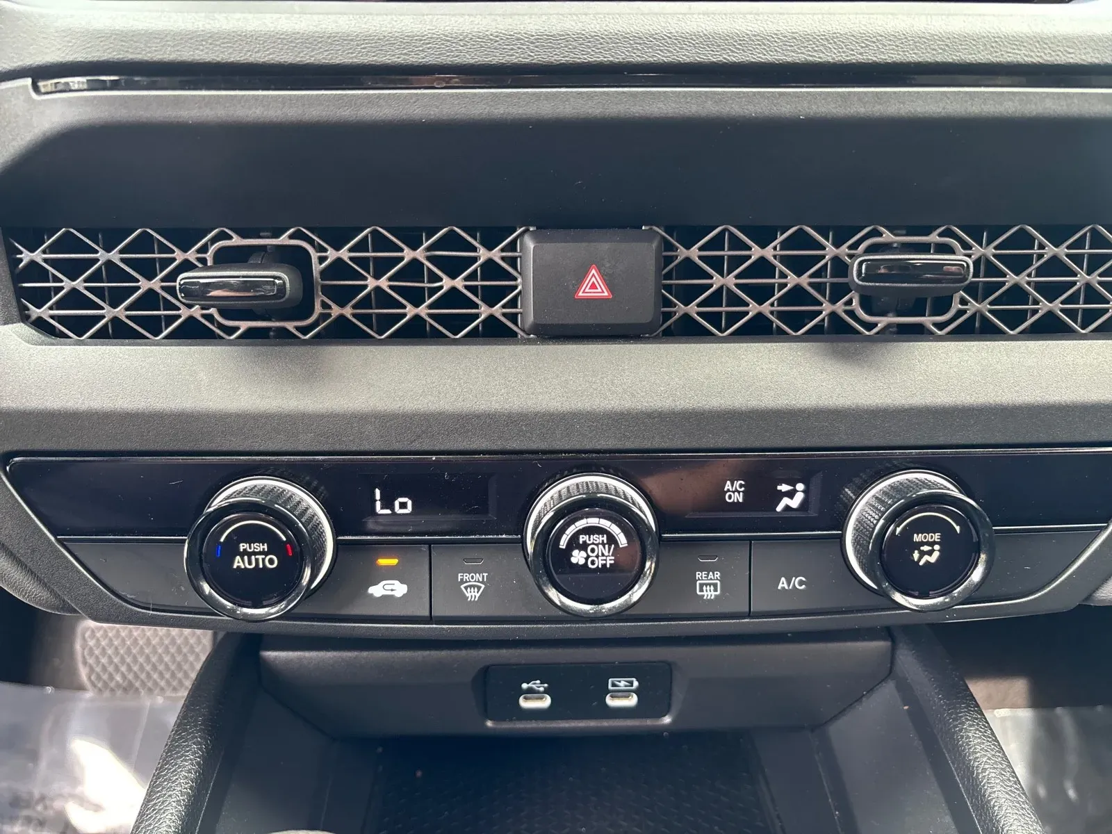 2024 Honda Accord LX - Photo 18
