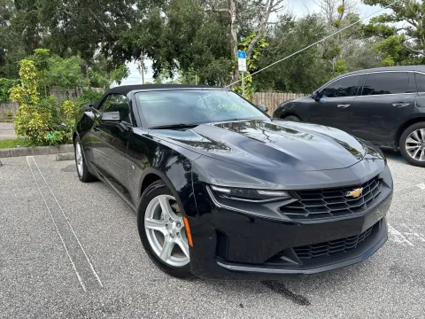 More photos of 2023 Chevrolet Camaro 1LT Convertible at Evo Motors, FL