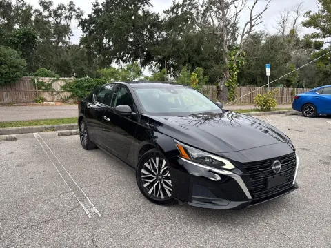 More photos of 2024 Nissan Altima 2.5 SV at Evo Motors, FL
