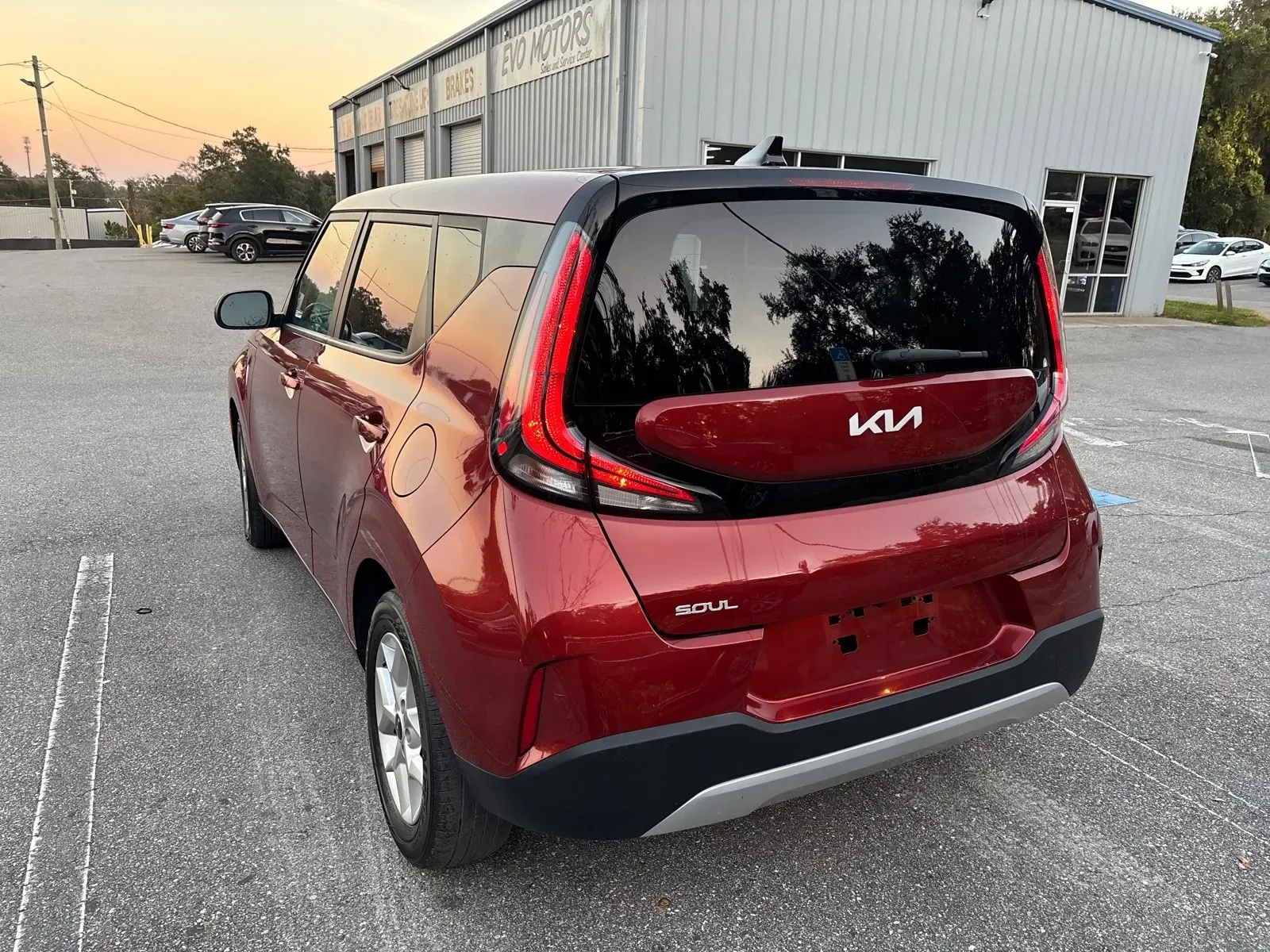 2024 Kia Soul LX - Photo 7