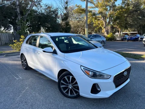 More photos of 2020 Hyundai Elantra GT Hatchback at Evo Motors, FL
