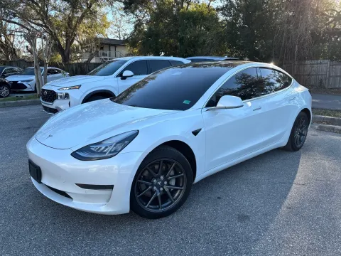 Photos of 2019 Tesla Model 3 Standard Range for sale in Seffner, FL at Evo Motors