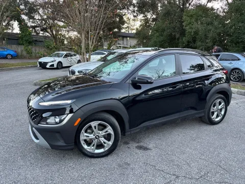 Another view of 2023 Hyundai Kona SEL for sale in Seffner, FL at Evo Motors