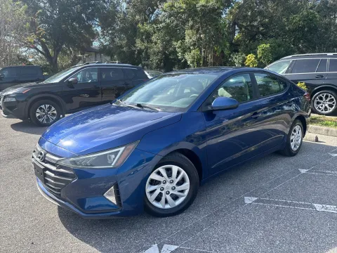 Photos of 2019 Hyundai Elantra SE for sale in Seffner, FL at Evo Motors