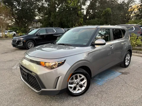 Photos of 2023 Kia Soul LX for sale in Seffner, FL at Evo Motors