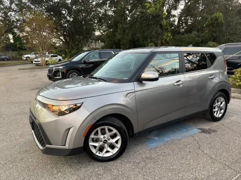 Another view of 2023 Kia Soul LX for sale in Seffner, FL at Evo Motors