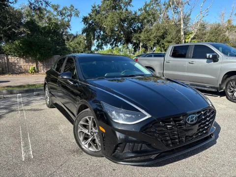 More photos of 2021 Hyundai Sonata SEL at Evo Motors, FL