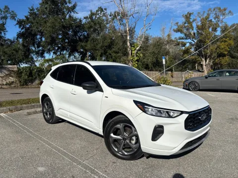 More photos of 2023 Ford Escape ST-Line AWD at Evo Motors, FL