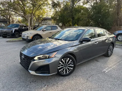 Photos of 2025 Nissan Altima SV for sale in Seffner, FL at Evo Motors