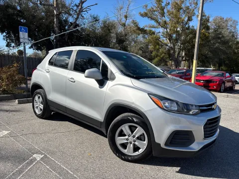 More photos of 2022 Chevrolet Trax LS AWD at Evo Motors, FL