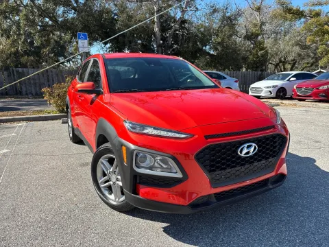 More photos of 2019 Hyundai Kona SE at Evo Motors, FL