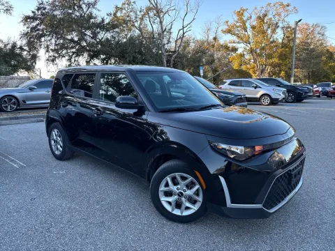 More photos of 2025 Kia Soul LX at Evo Motors, FL