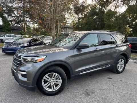 Another view of 2024 Ford Explorer XLT AWD w/3ROW LEATHER for sale in Seffner, FL at Evo Motors