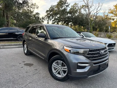 More photos of 2024 Ford Explorer XLT AWD w/3ROW LEATHER at Evo Motors, FL