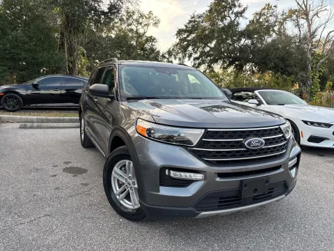 More photos of 2024 Ford Explorer XLT AWD w/3ROW LEATHER at Evo Motors, FL
