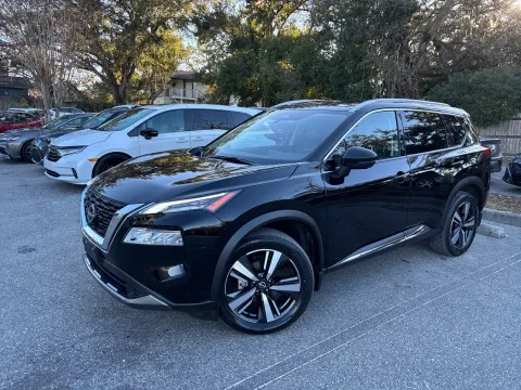 Photos of 2023 Nissan Rogue SL AWD w/LEATHER & PANO SUNROOF for sale in Seffner, FL at Evo Motors