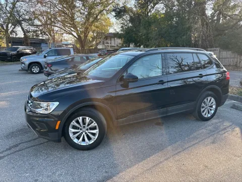 Another view of 2019 Volkswagen Tiguan S w/THREE ROW SEATING for sale in Seffner, FL at Evo Motors