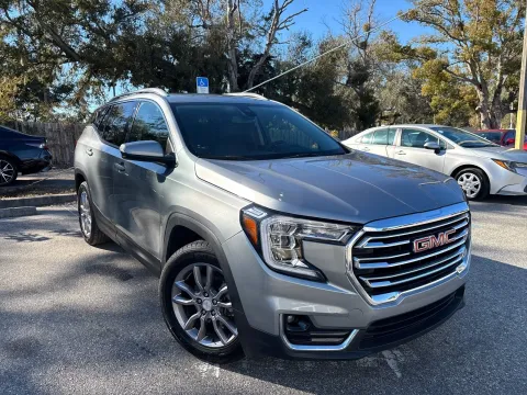 More photos of 2024 GMC Terrain SLT at Evo Motors, FL