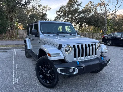 More photos of 2022 Jeep Wrangler 4xe Unlimited Sahara at Evo Motors, FL