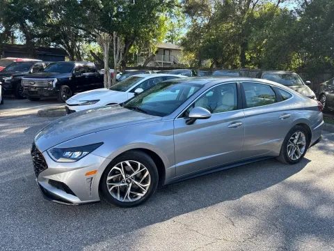 Another view of 2021 Hyundai Sonata SEL for sale in Seffner, FL at Evo Motors