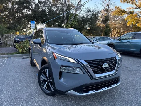 More photos of 2023 Nissan Rogue Platinum AWD at Evo Motors, FL