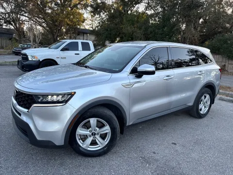 Photos of 2021 Kia Sorento LX for sale in Seffner, FL at Evo Motors