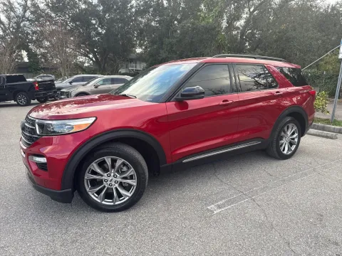 More photos of 2023 Ford Explorer XLT w/TECHNOLOGY PKG. LTHR. NAVI. SOUND. at Evo Motors, FL