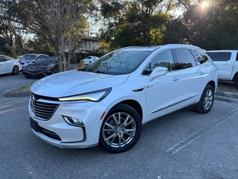 Photos of 2023 Buick Enclave Essence AWD w/SUNROOF for sale in Seffner, FL at Evo Motors