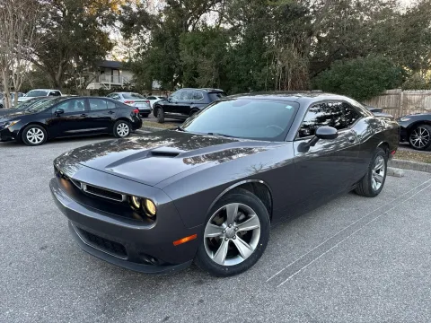 Photos of 2019 Dodge Challenger SXT for sale in Seffner, FL at Evo Motors