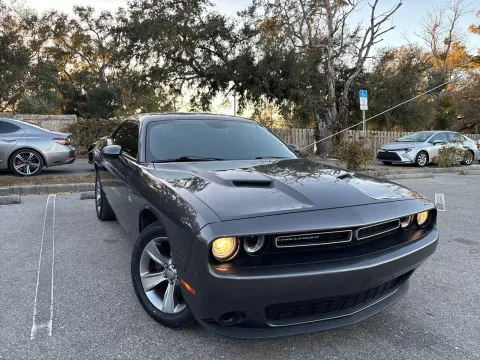 More photos of 2019 Dodge Challenger SXT at Evo Motors, FL