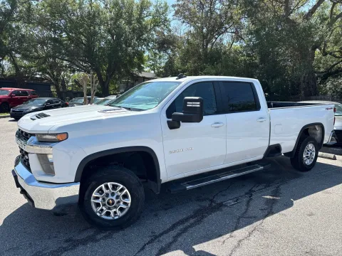 Another view of 2023 Chevrolet Silverado 2500HD 4WD W/6.6L DURAMAX DIESEL LT for sale in Seffner, FL at Evo Motors
